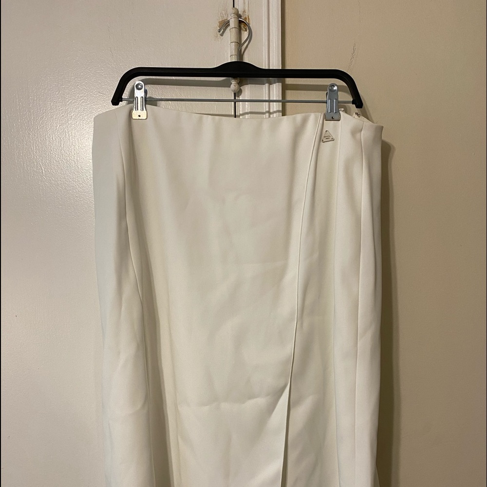 Chanel off white large skirt size 50